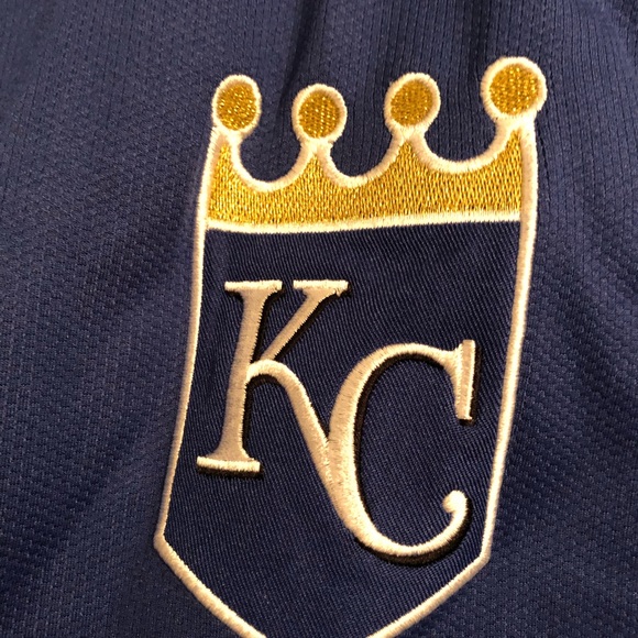 Shirt - Picture 3 of 6